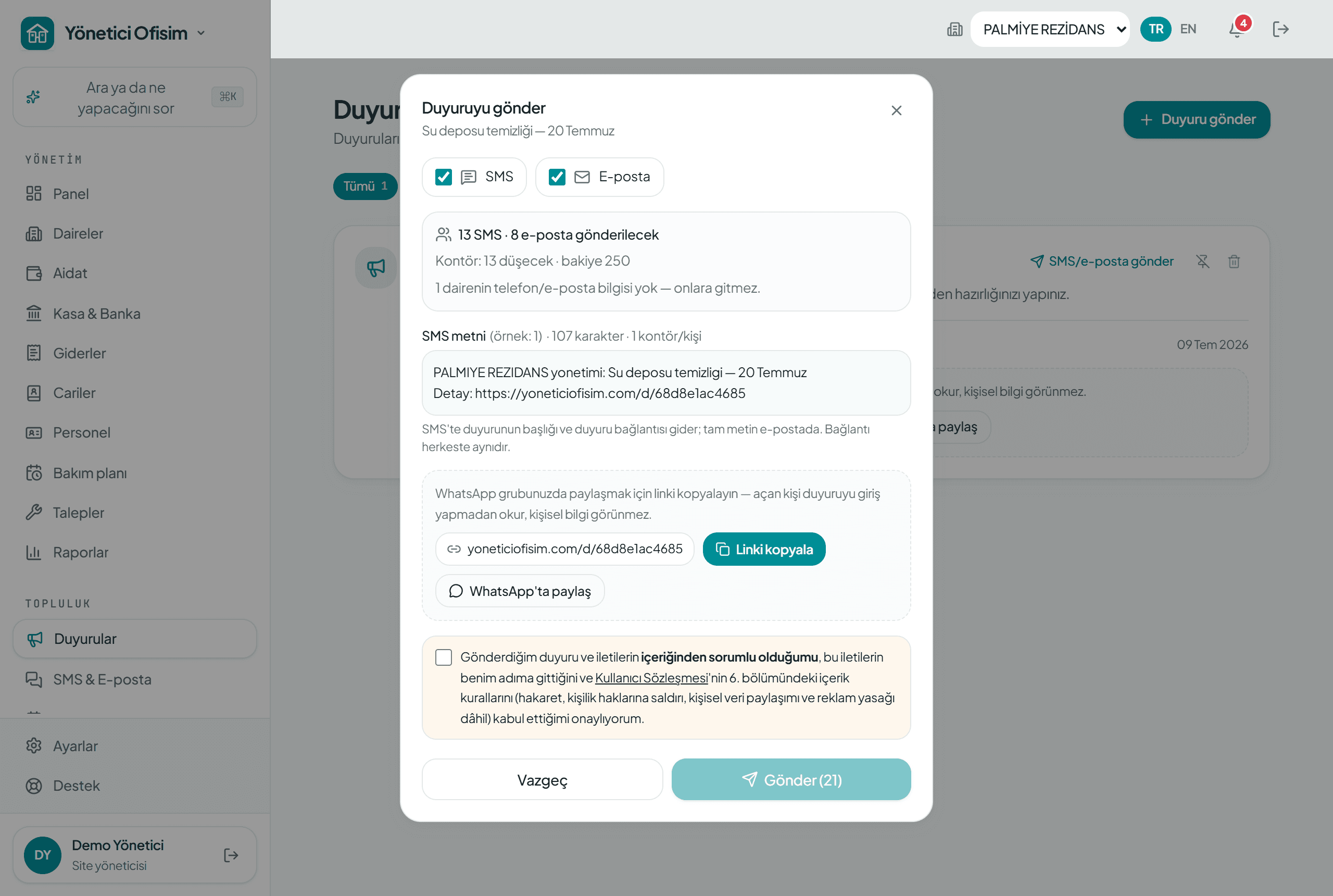 Duyuru gönderim penceresi — kaç SMS ve e-posta gideceği, kontör maliyeti, örnek SMS metni ve WhatsApp'ta paylaşılabilir duyuru bağlantısı